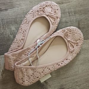 PIPER Light Pink Lacey Flats NWT